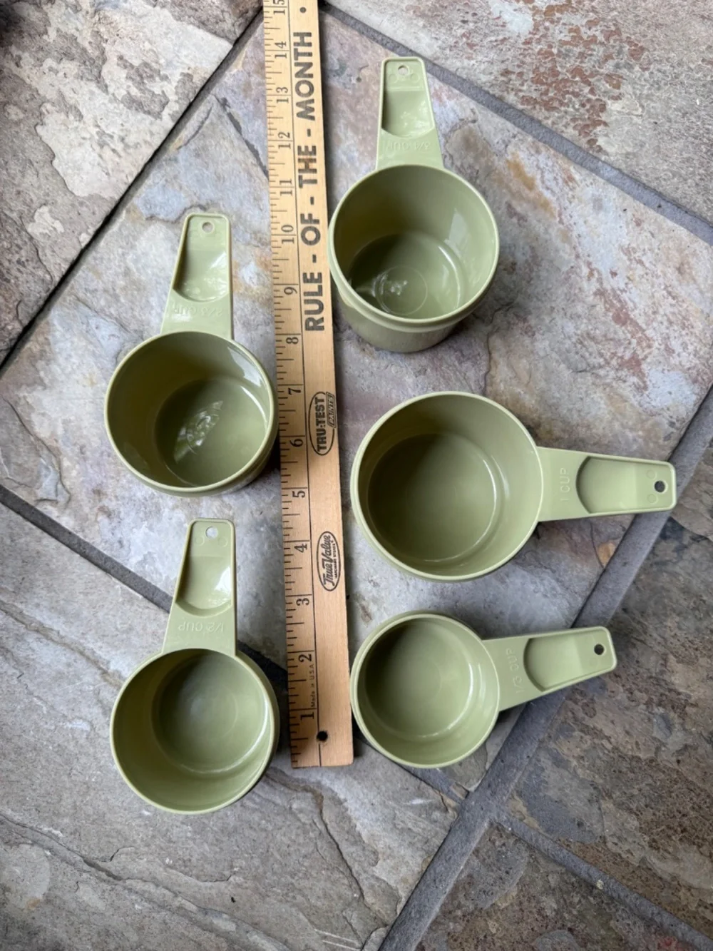 Tupperware Full Set Measuring Cups Full Set of 6 - Light Avacado Green